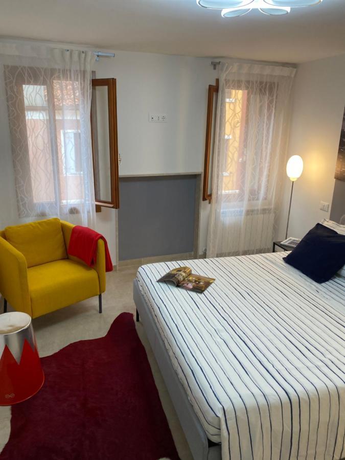 Casabella Chioggia Casa Indipendente Con Corte Exteriör bild