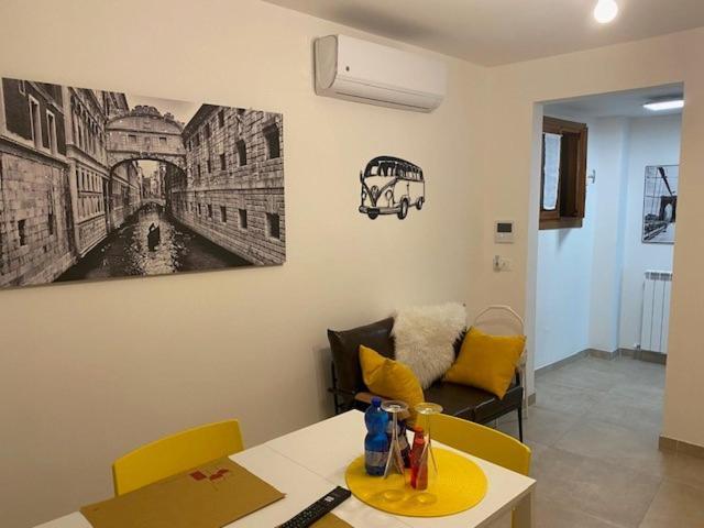 Casabella Chioggia Casa Indipendente Con Corte Exteriör bild